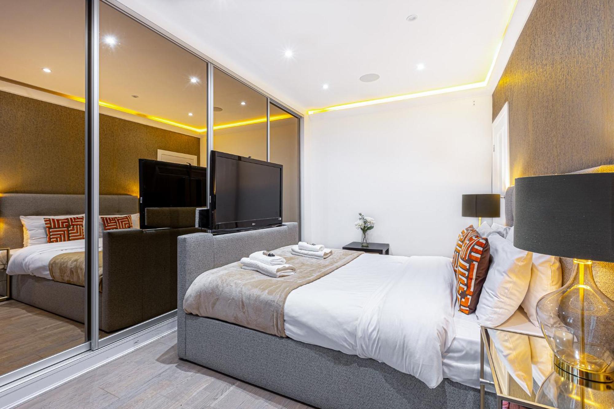Modern 4 Bdr 3 Bth Apt Minutes From Edgware Road 런던 외부 사진