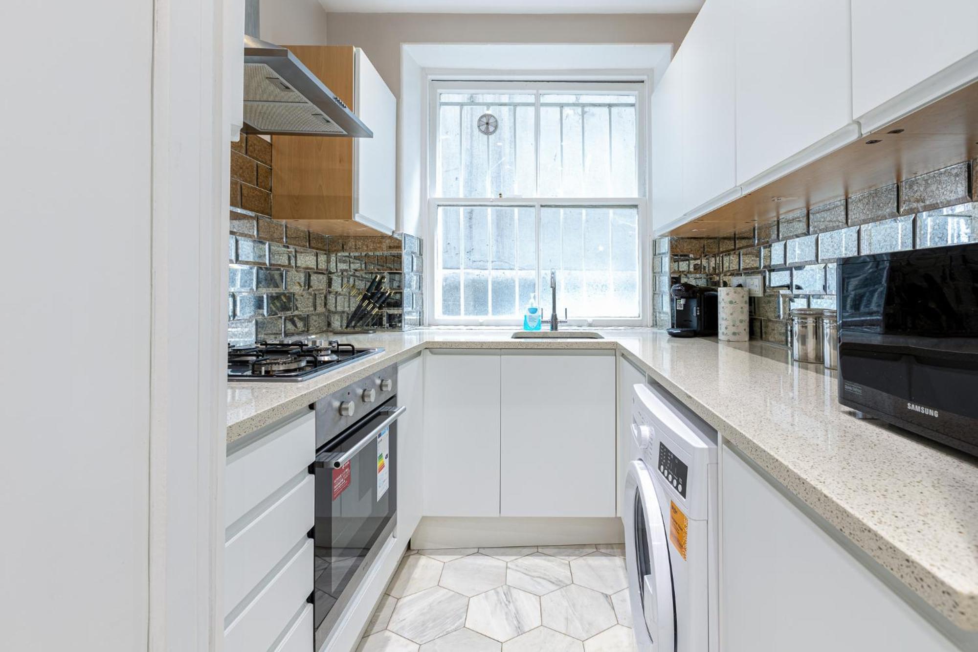 Modern 4 Bdr 3 Bth Apt Minutes From Edgware Road 런던 외부 사진